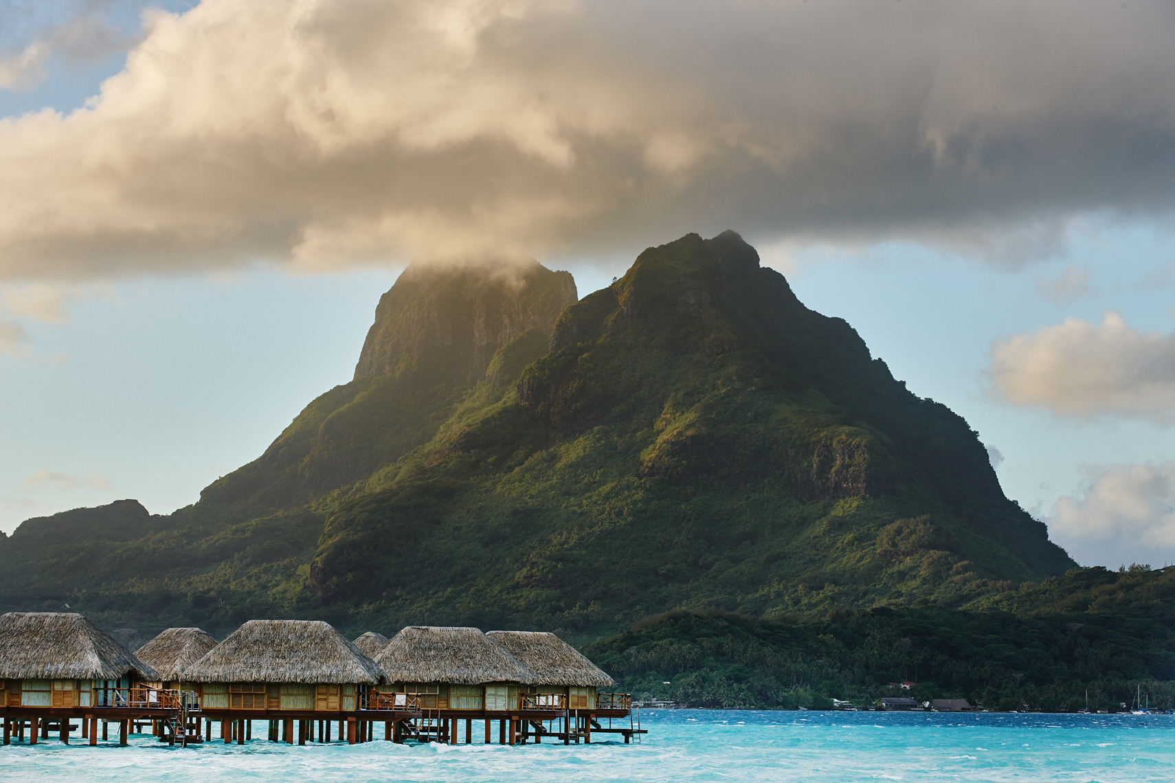 Tahiti Tourism Travel Photography | Geoffrey Ragatz